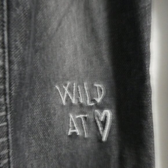 H&M | 11 - 12 years | Graphic Charcoal Denim Leggings | Back Pockets - Picture 11 of 16